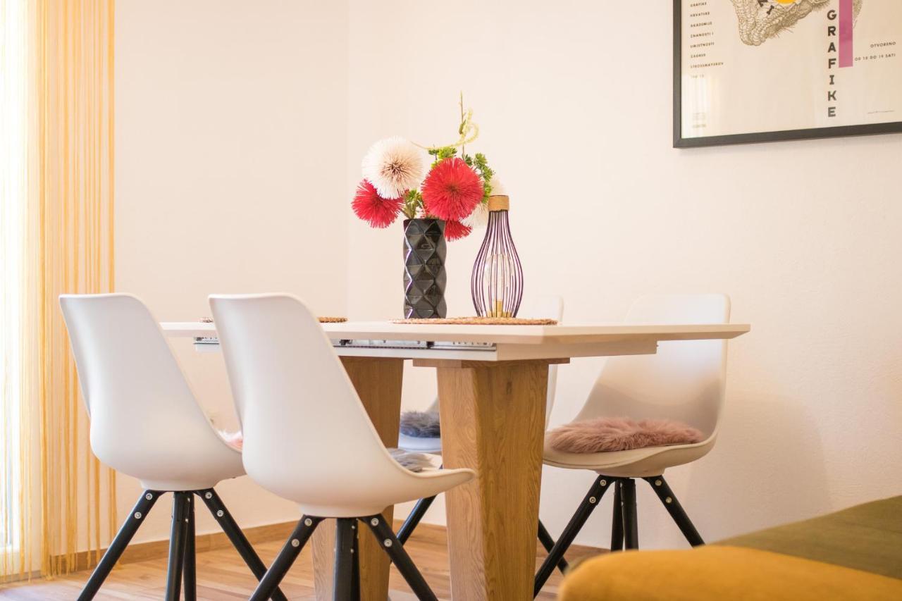 Apartments Flowers クルク エクステリア 写真