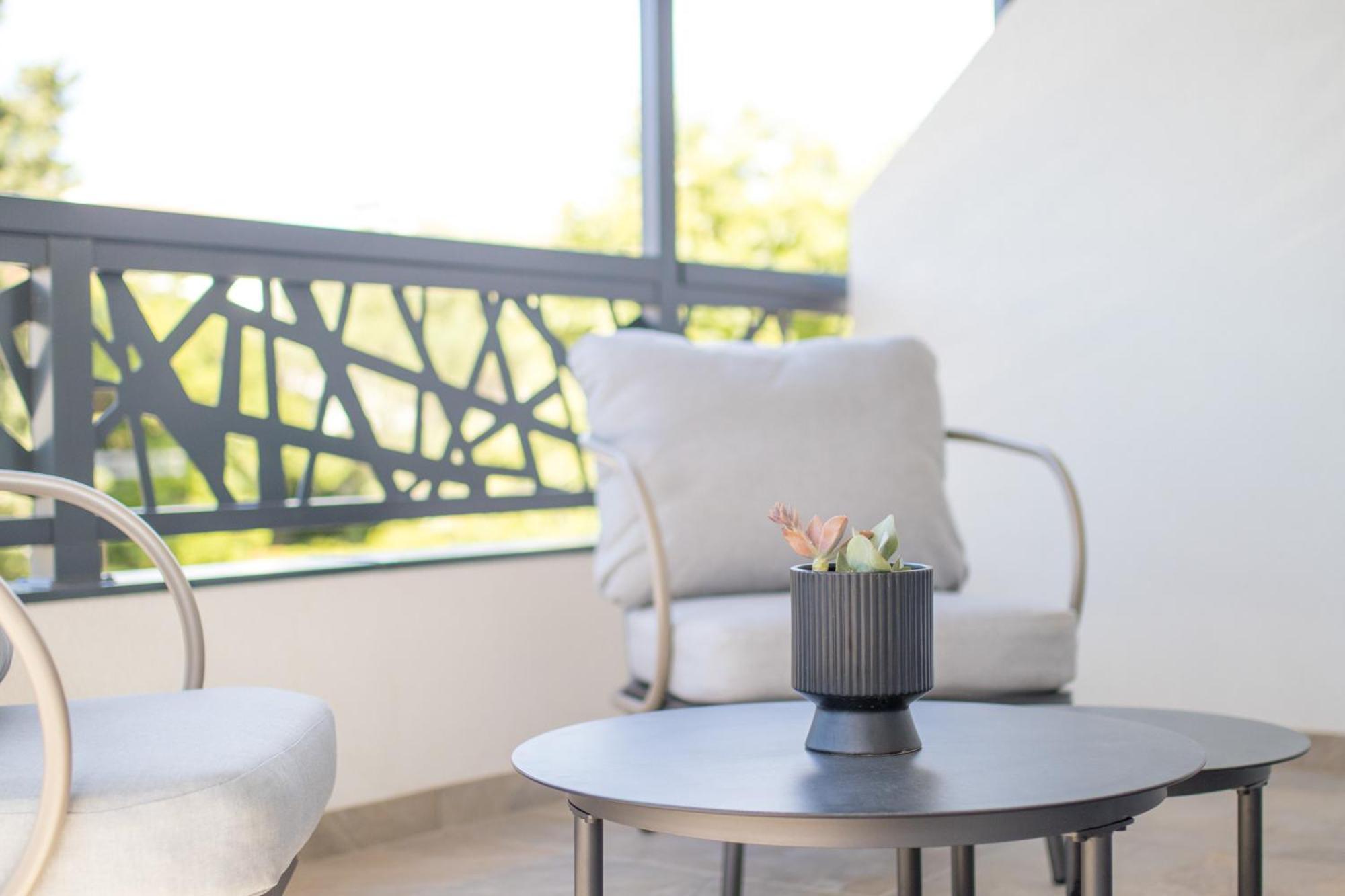 Apartments Flowers クルク エクステリア 写真