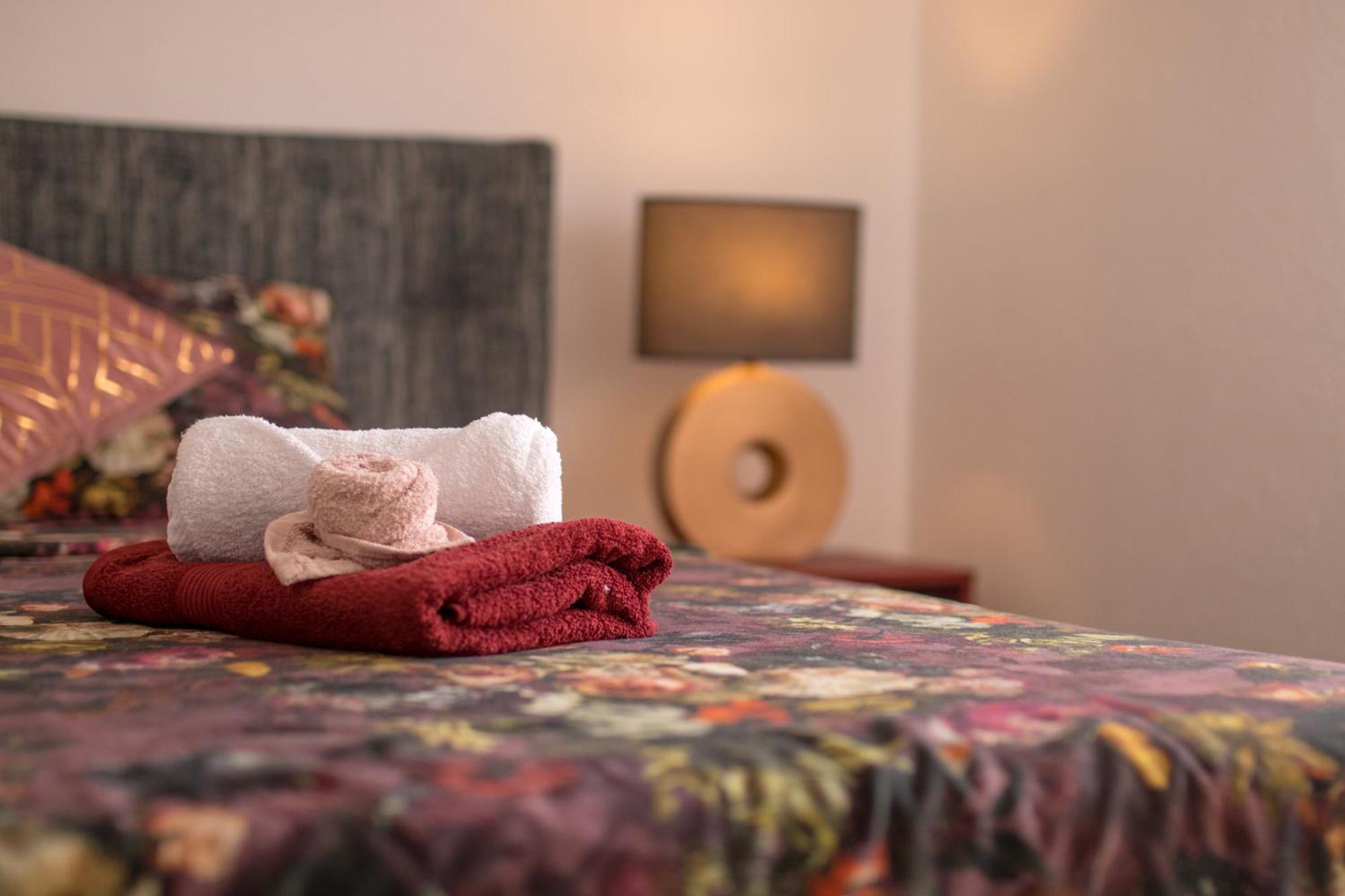 Apartments Flowers クルク エクステリア 写真