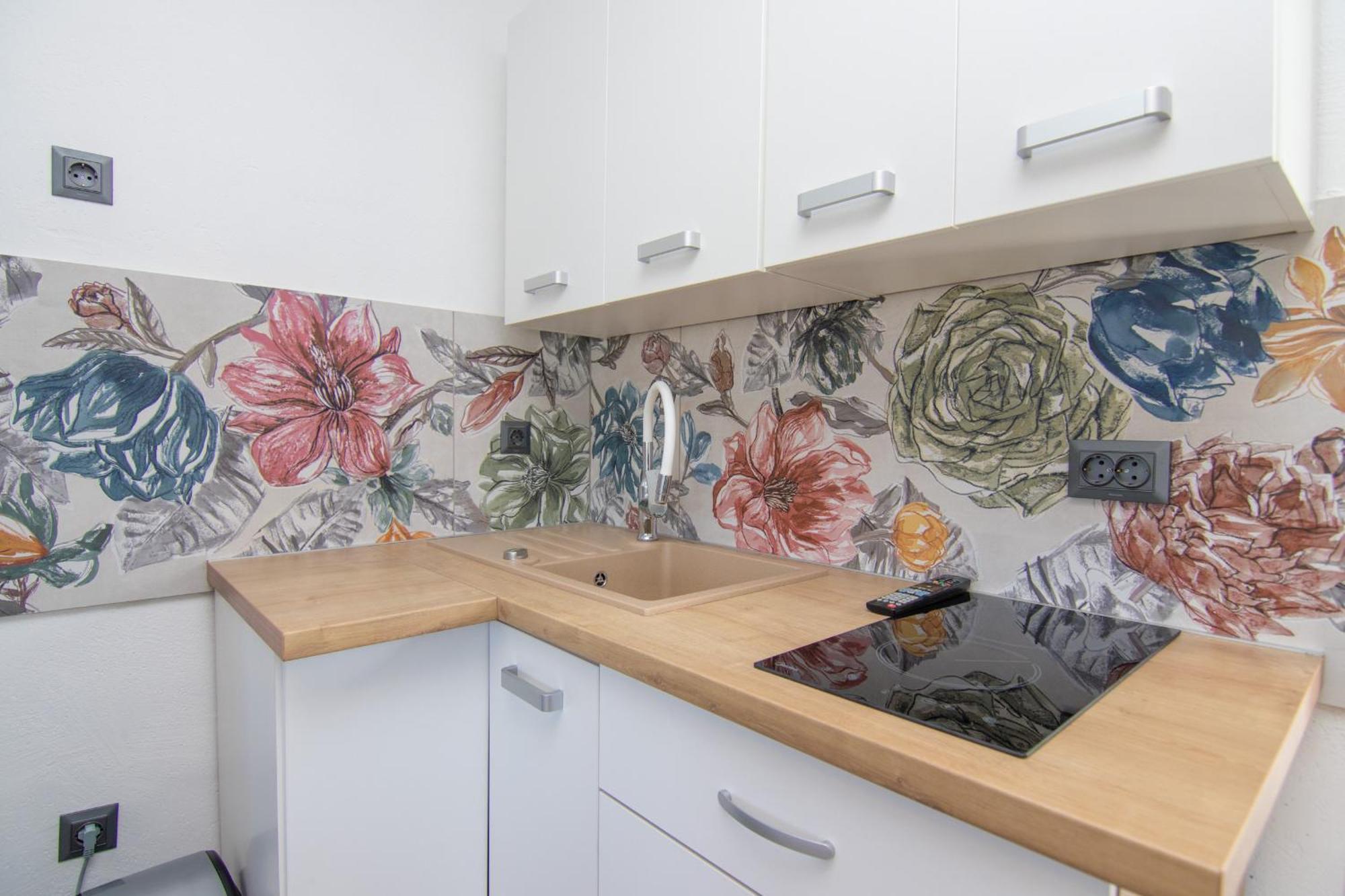 Apartments Flowers クルク エクステリア 写真